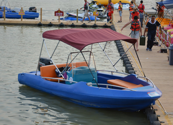 Leisure Deck Chair Boat