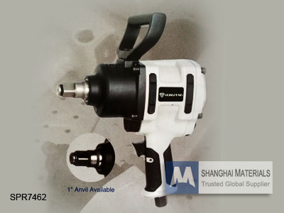 Pneumatic impact wrench